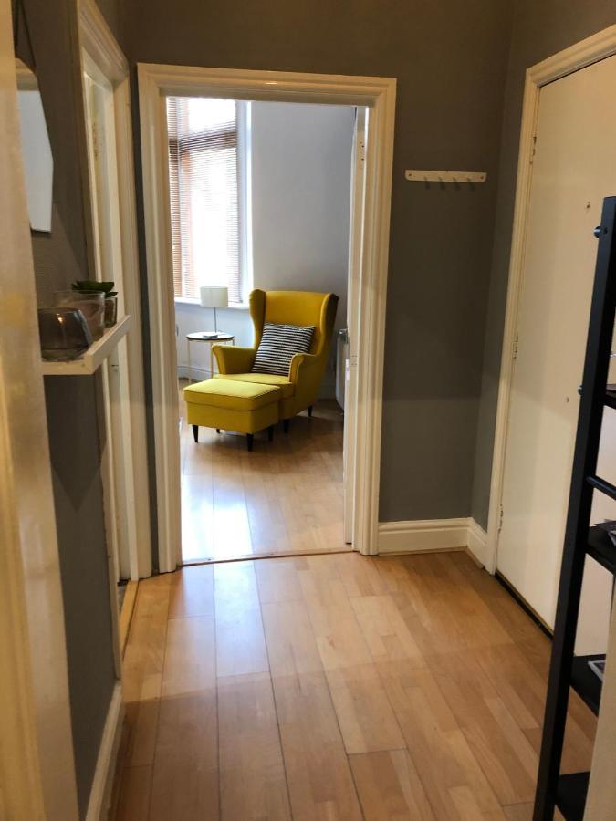 Stylish Apartment With Secure Parking Close To City Chester Exterior photo